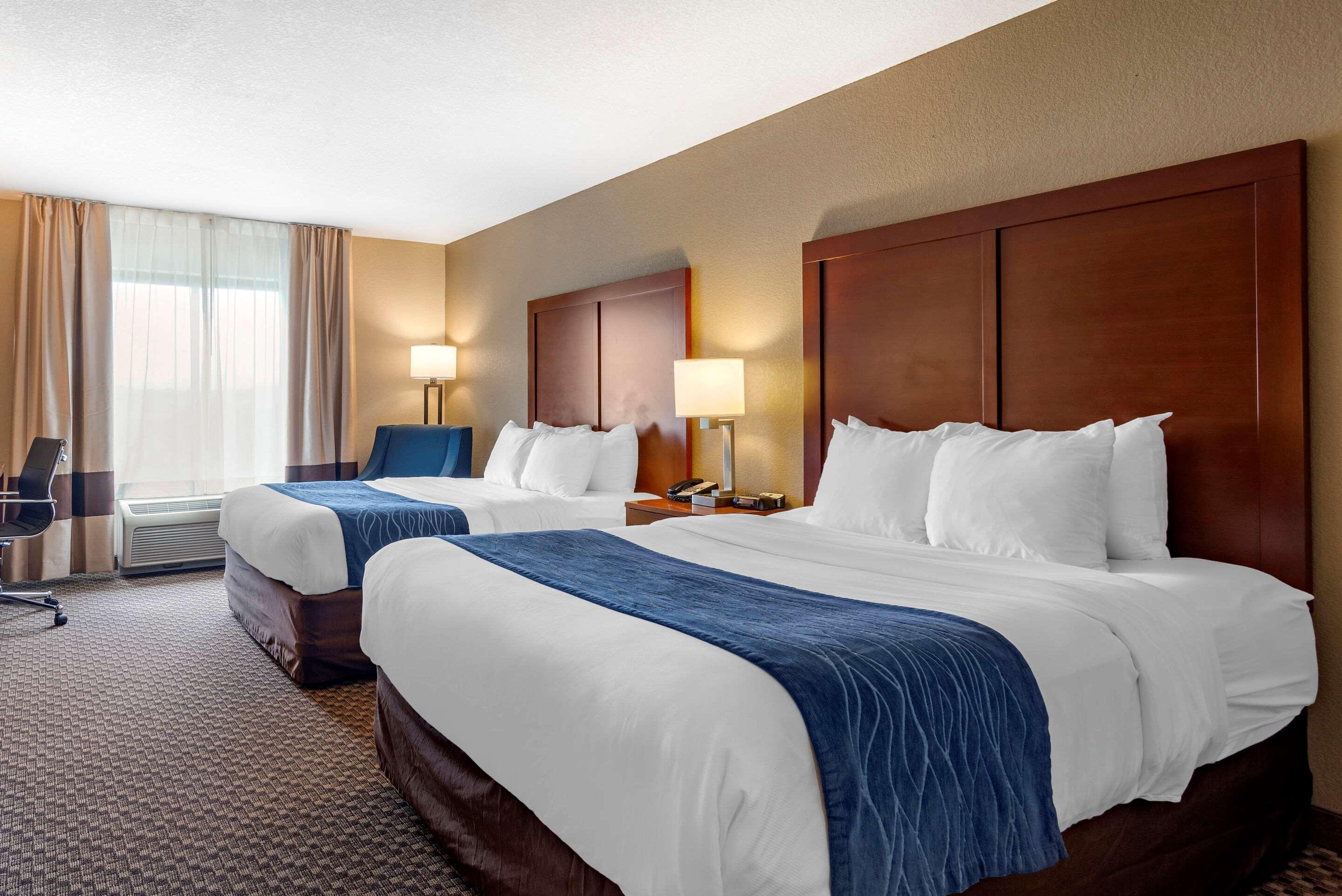 Comfort Inn & Suites Blue Ridge Eksteriør bilde
