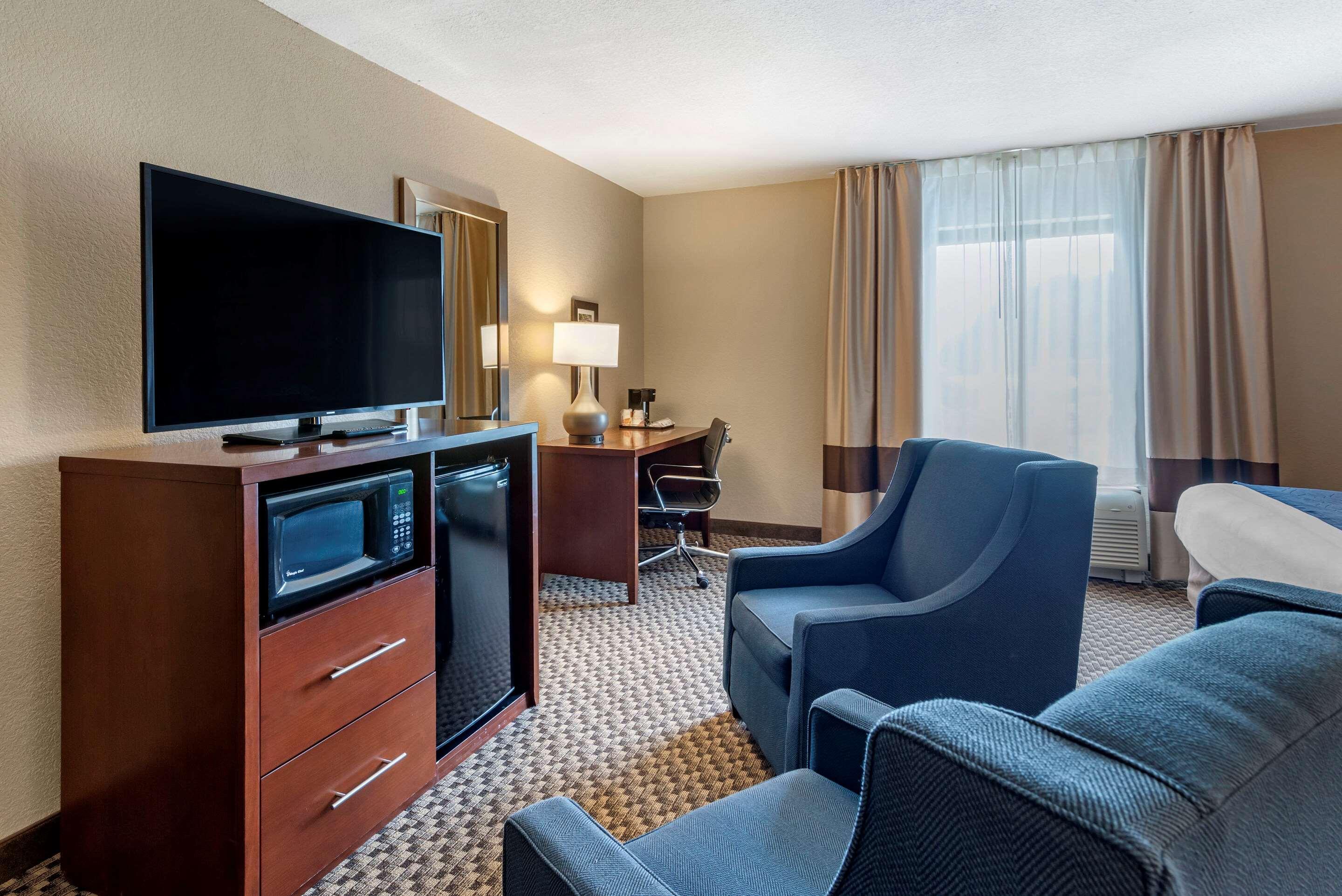Comfort Inn & Suites Blue Ridge Eksteriør bilde
