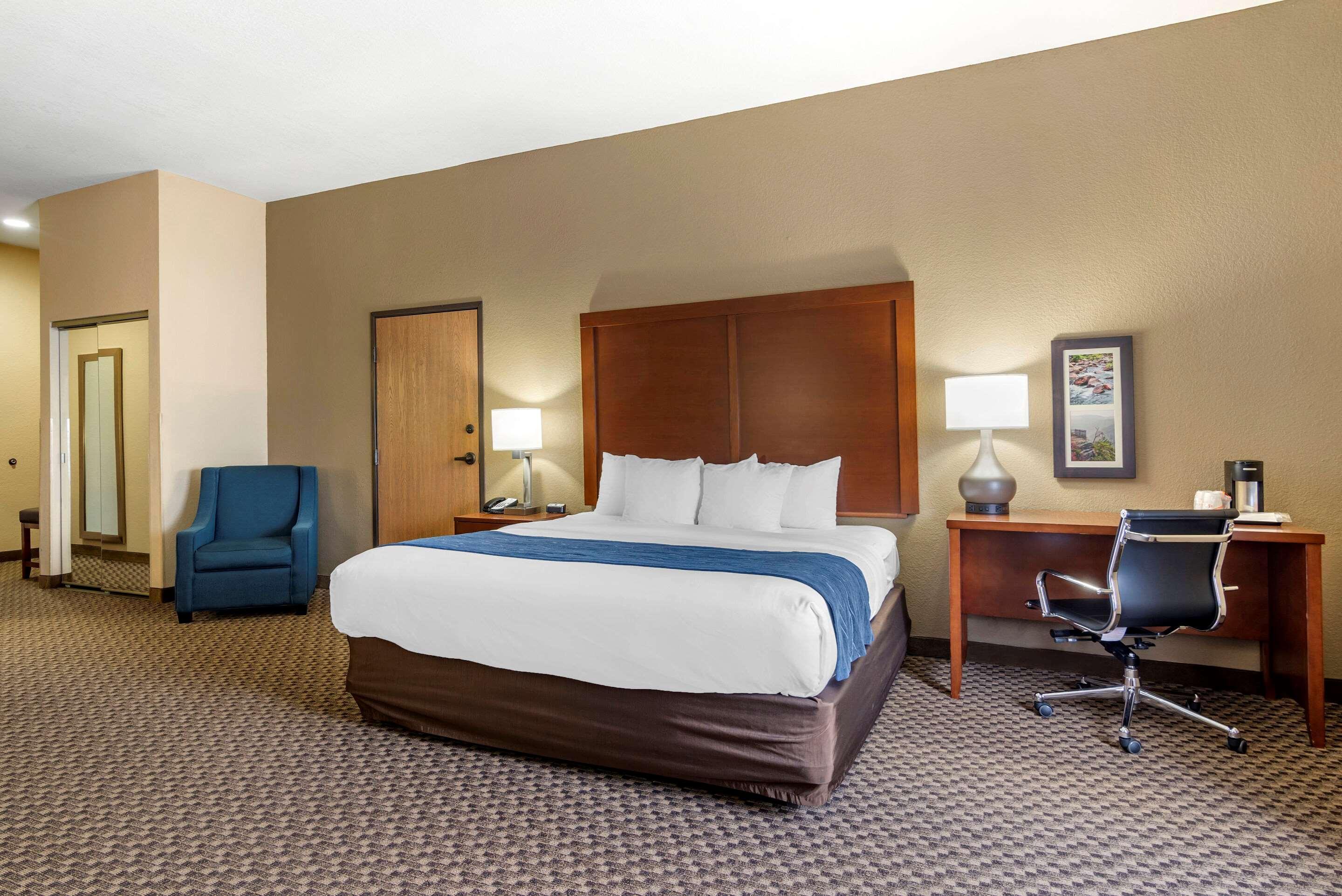 Comfort Inn & Suites Blue Ridge Eksteriør bilde