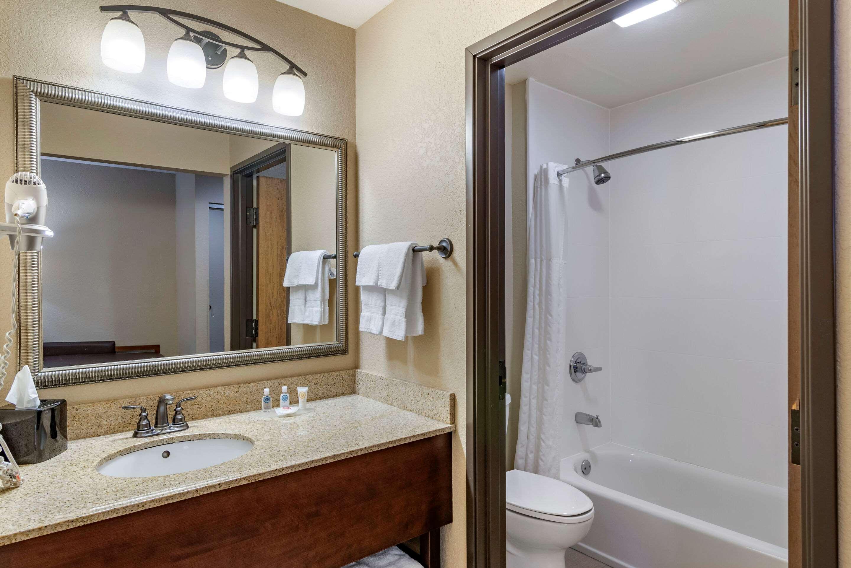 Comfort Inn & Suites Blue Ridge Eksteriør bilde