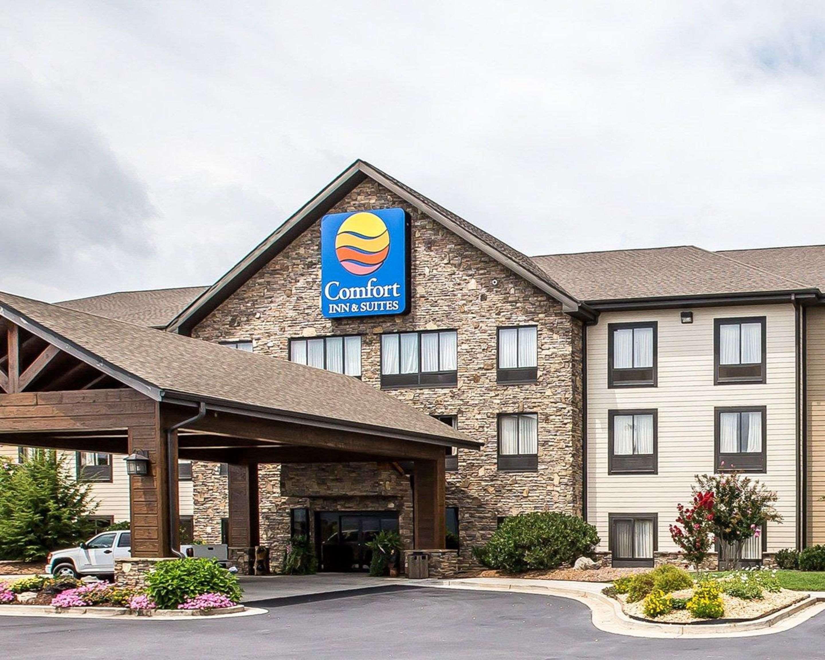 Comfort Inn & Suites Blue Ridge Eksteriør bilde