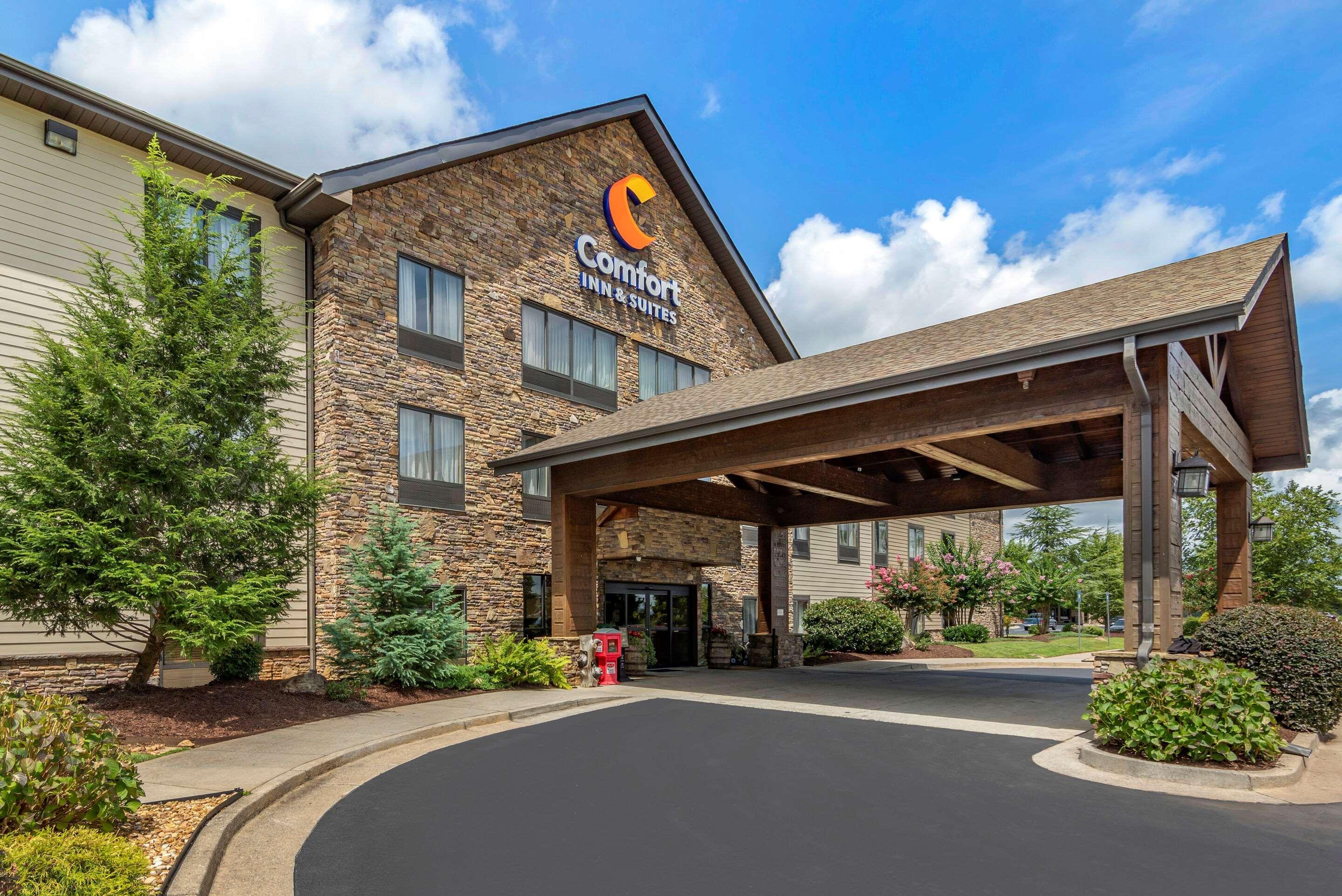Comfort Inn & Suites Blue Ridge Eksteriør bilde