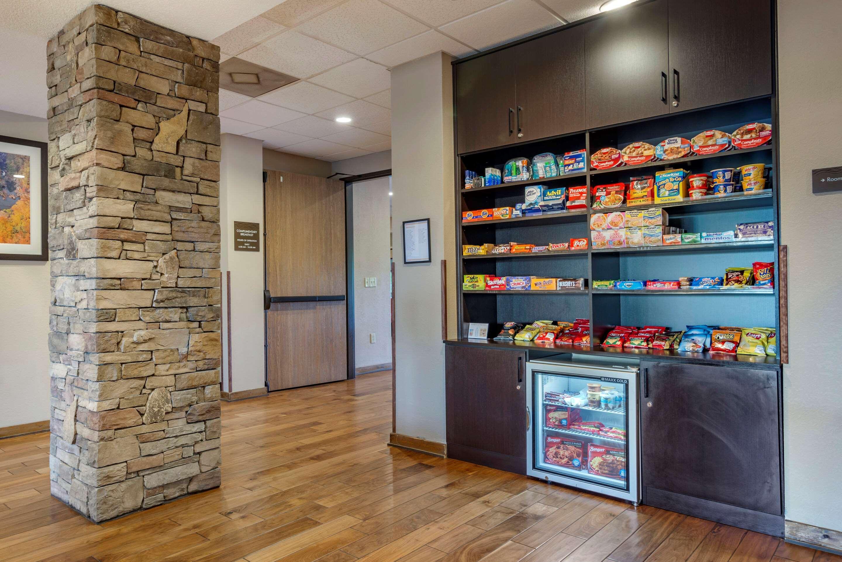 Comfort Inn & Suites Blue Ridge Eksteriør bilde