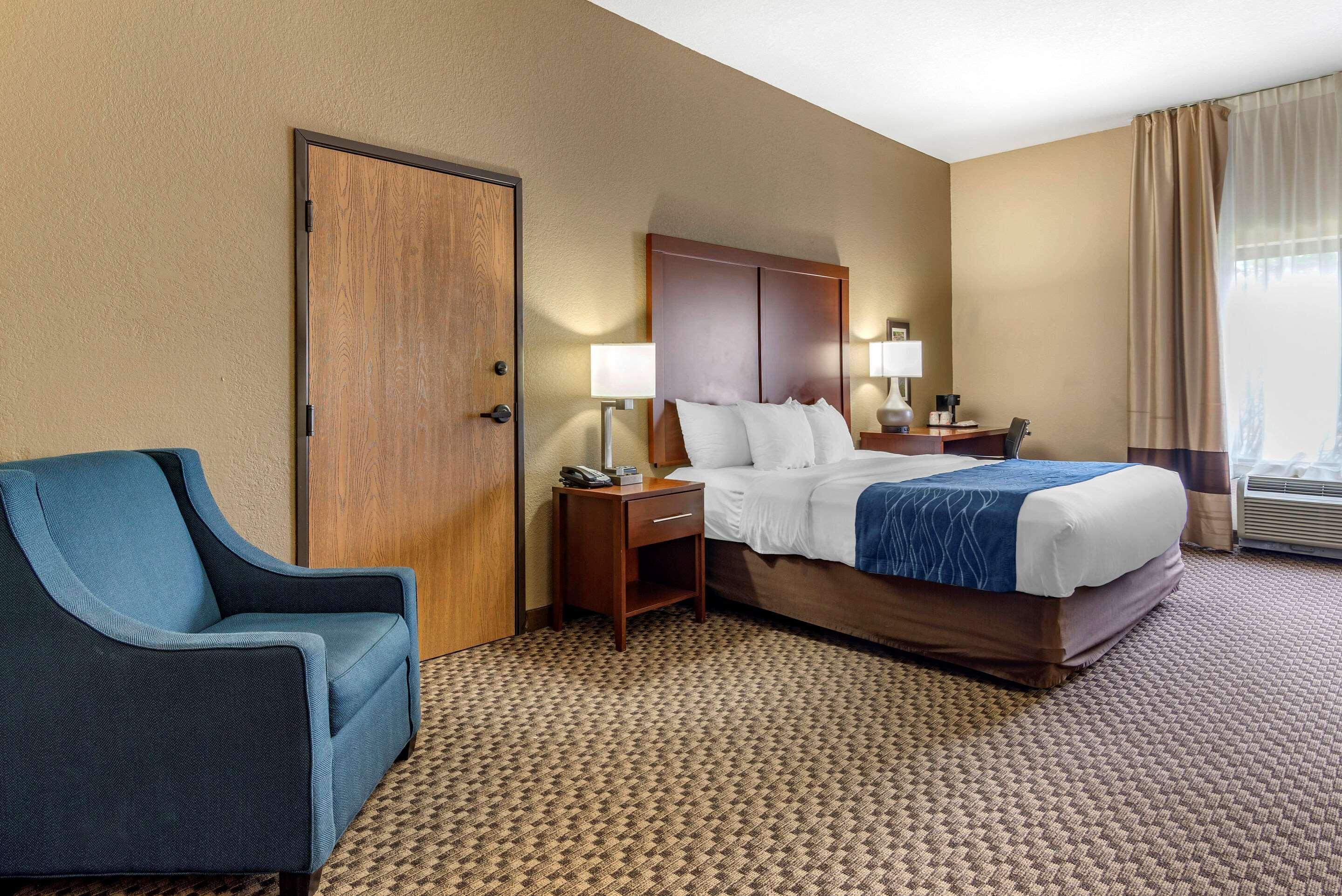 Comfort Inn & Suites Blue Ridge Eksteriør bilde