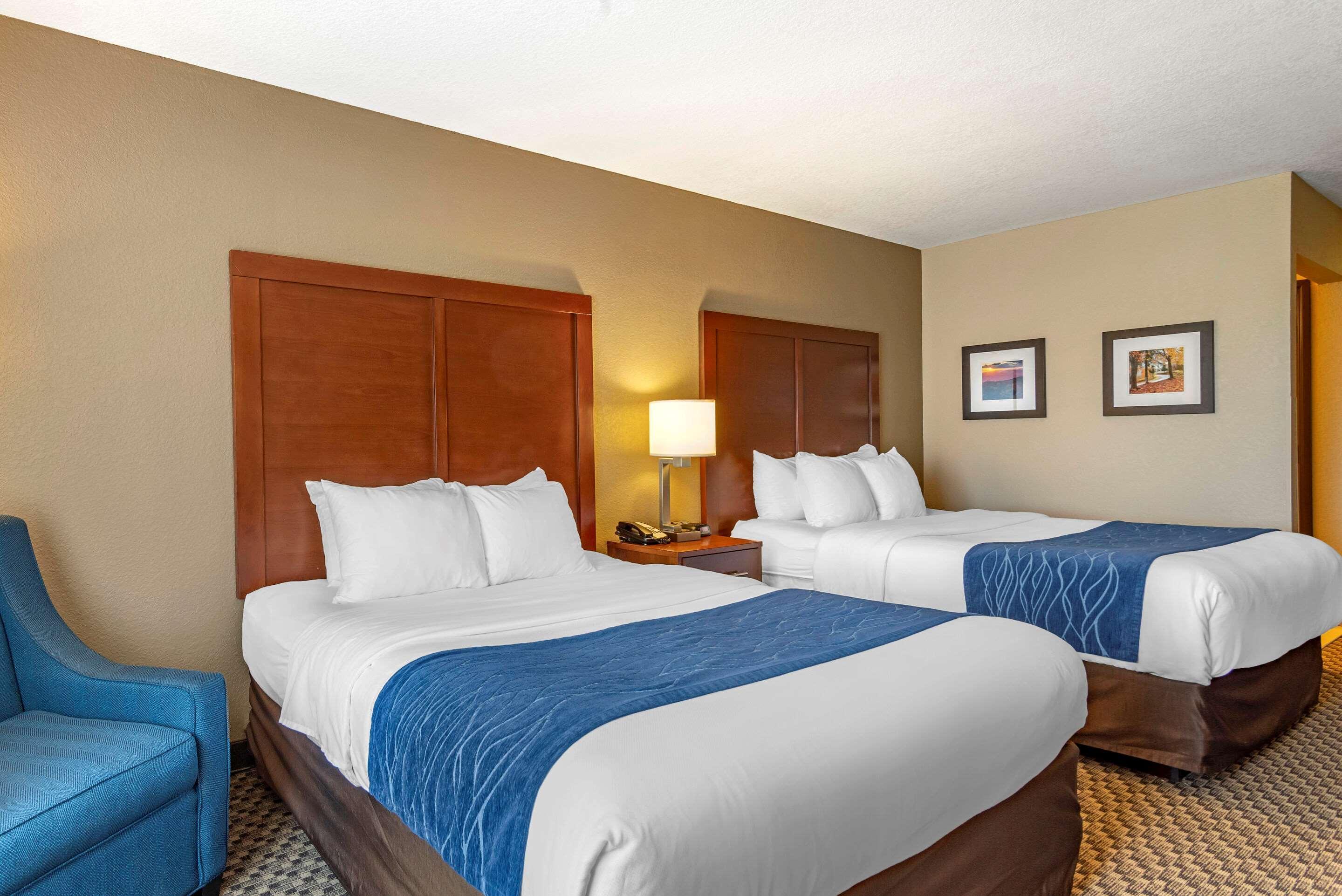 Comfort Inn & Suites Blue Ridge Eksteriør bilde